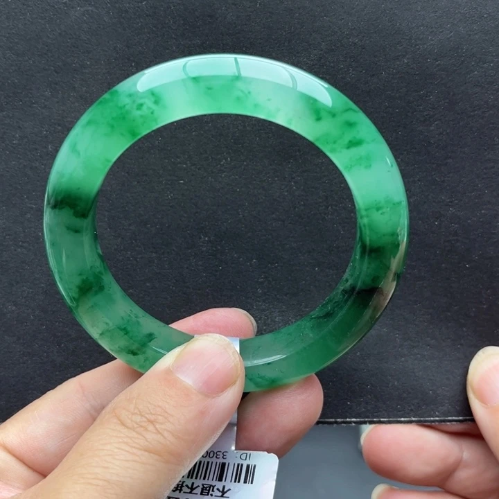 石英岩玉未镶嵌手镯53.8