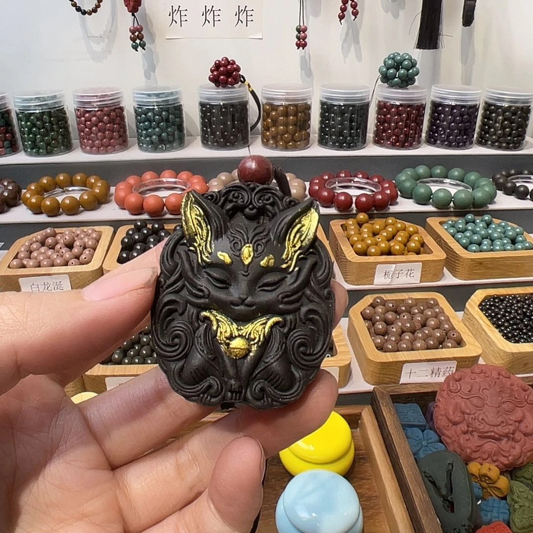 泥塑墨龙方九尾描金牌牌