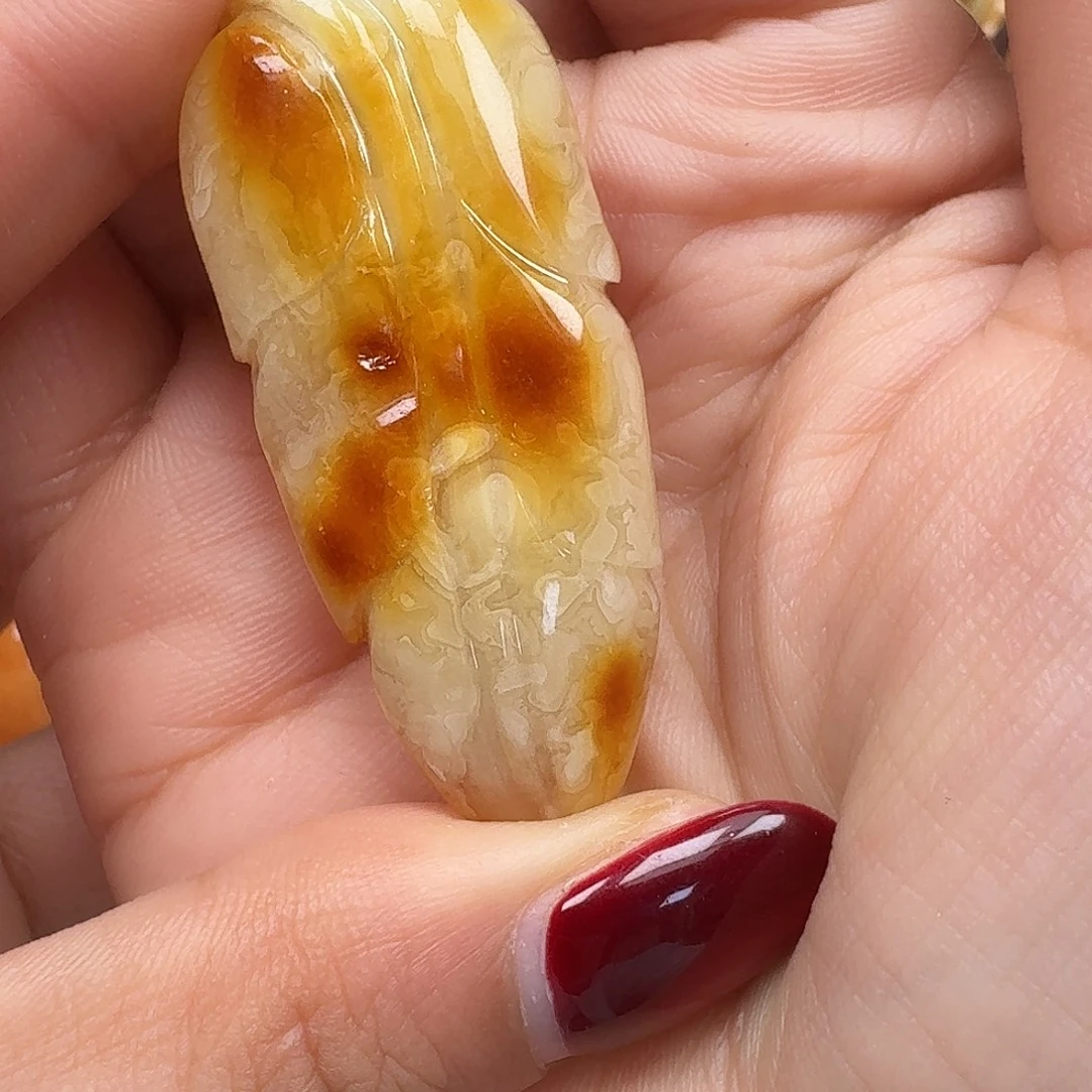 琥珀未镶嵌裸石悠悠