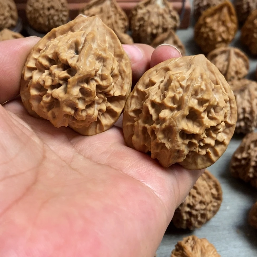 吊坠文玩核桃帝王44尺