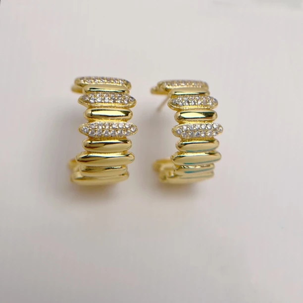 铜合金合成锆石耳饰 时尚个性精致C圈耳钉