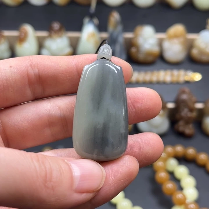 和田玉（糖玉）未镶嵌颈饰
