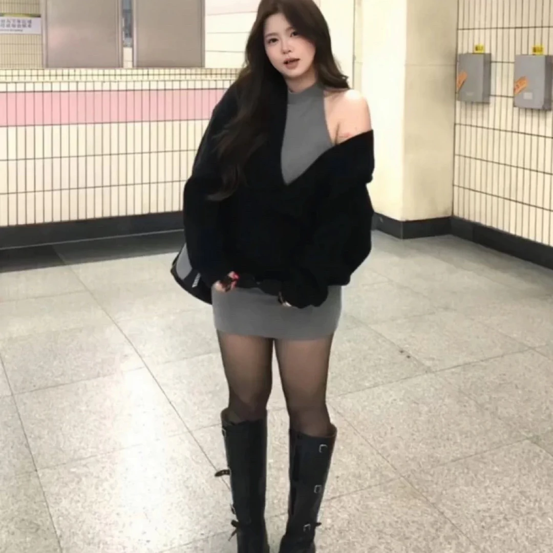 纯欲风慵懒性感辣妹套装女秋冬挂脖背心连衣裙宽松外搭两件套