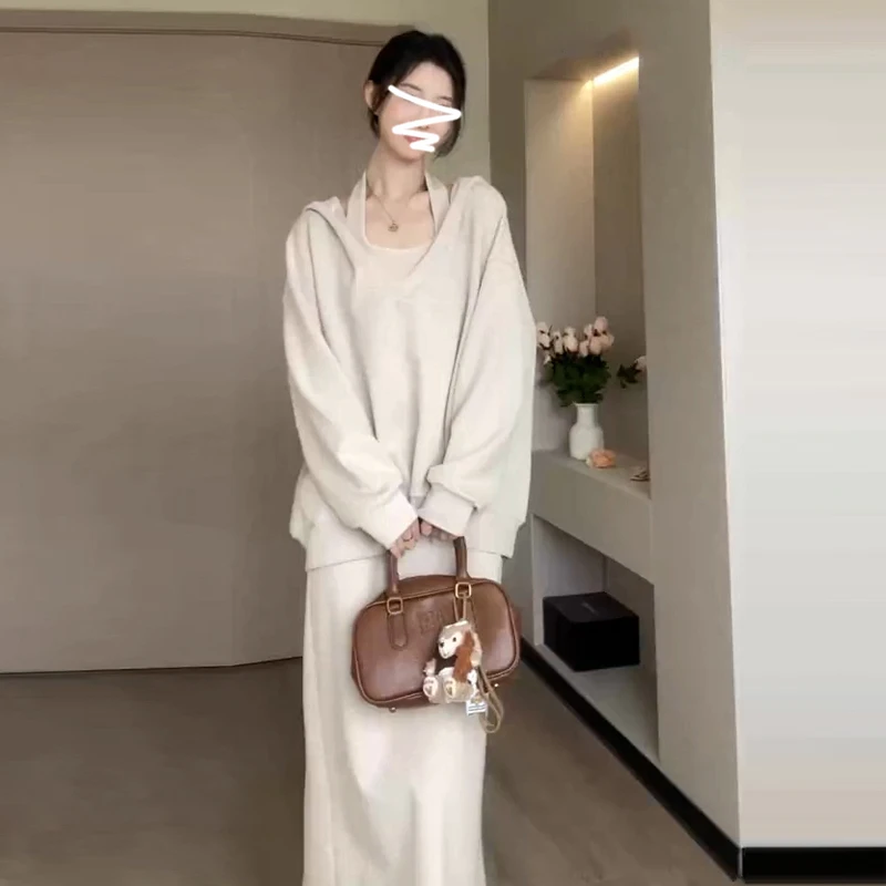 4937法式挂脖气质连衣裙子女早秋季2025新款高级感小个子减龄套装