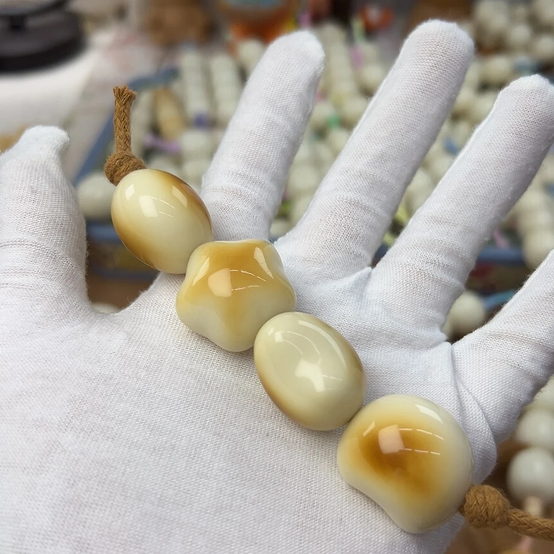 吊坠菩提根/象牙果孤品823