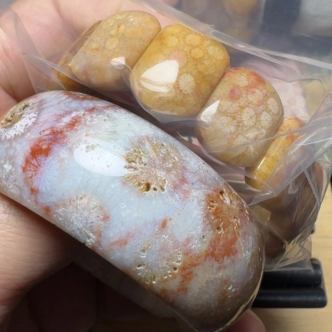 硅化玉纯天然有机玉石保真色未镶嵌小**点特价