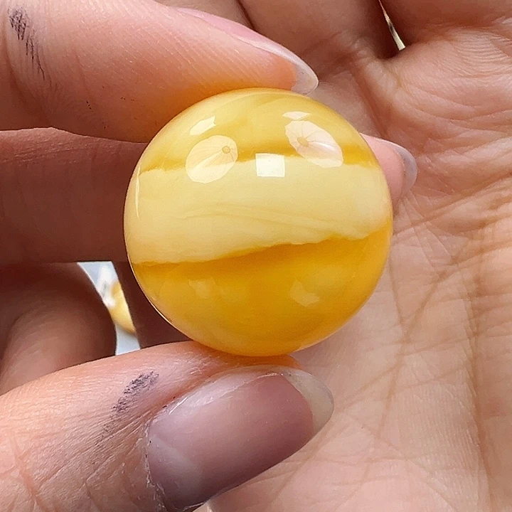 蜜蜡未镶嵌珠宝奇石