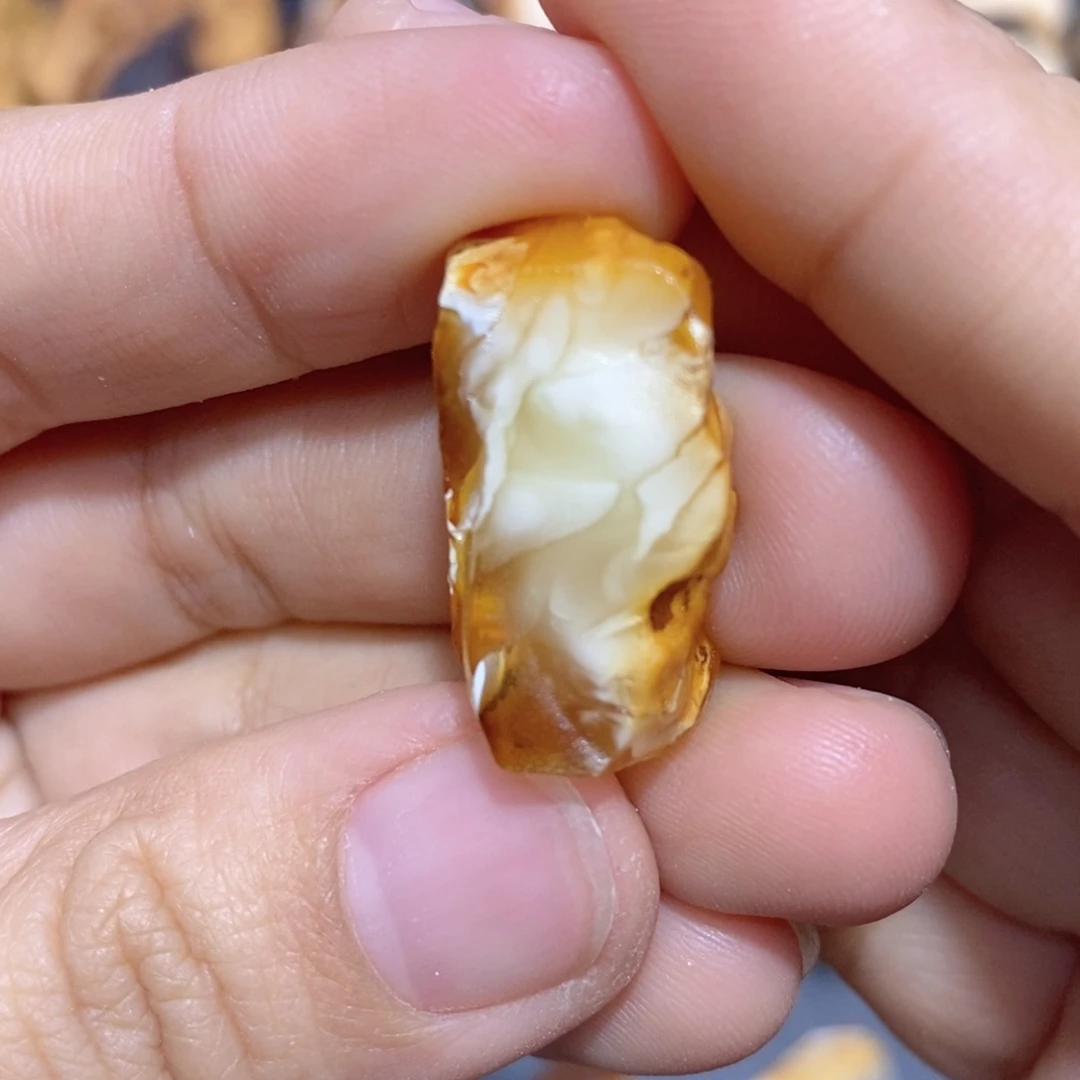 定制琥珀蜜蜡原石