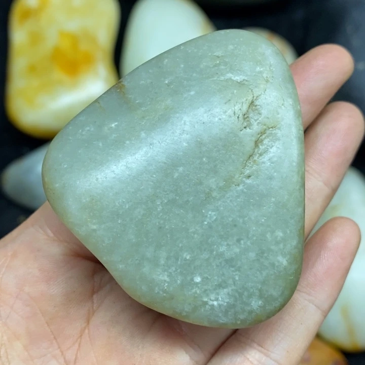 未镶嵌和田玉（糖玉）挂件