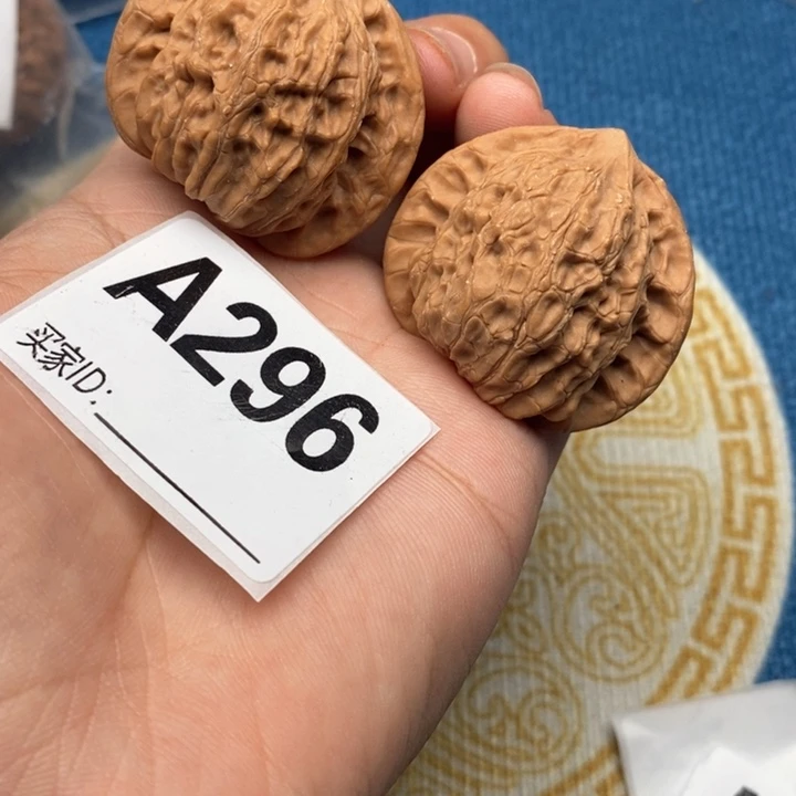 文玩核桃把件核桃