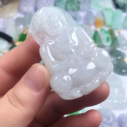 翡翠未镶嵌颈饰观音