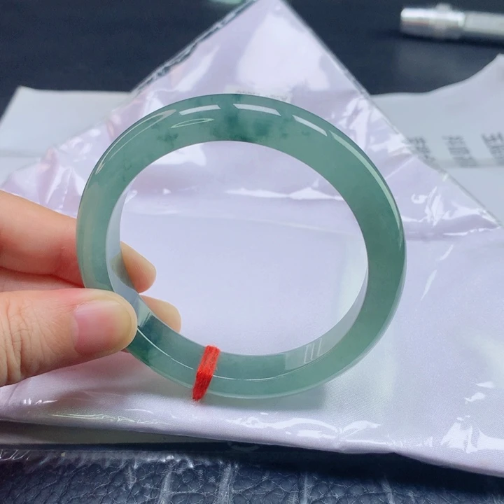 翡翠未镶嵌手镯翡翠手镯