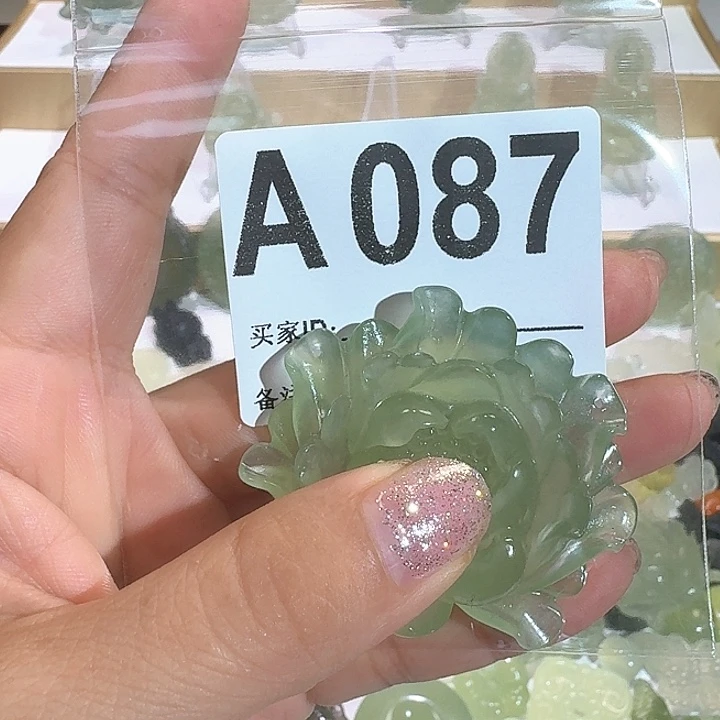 岫玉合金颈饰精美礼品