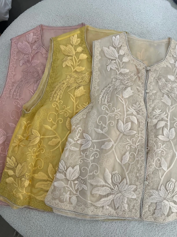 南油朱朱5刺绣三色小鸟马甲1080