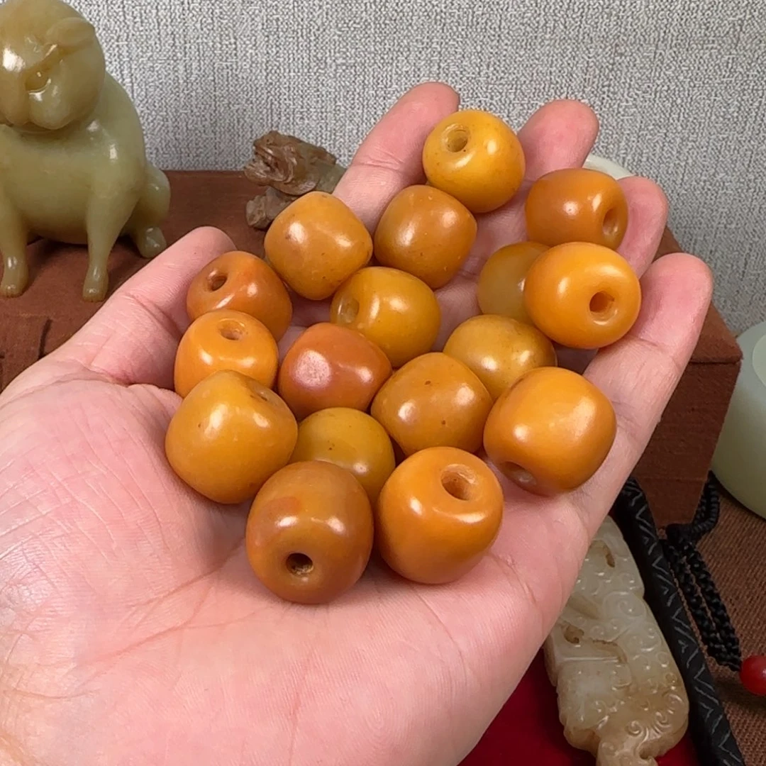 用***3非常精美的脖挂件