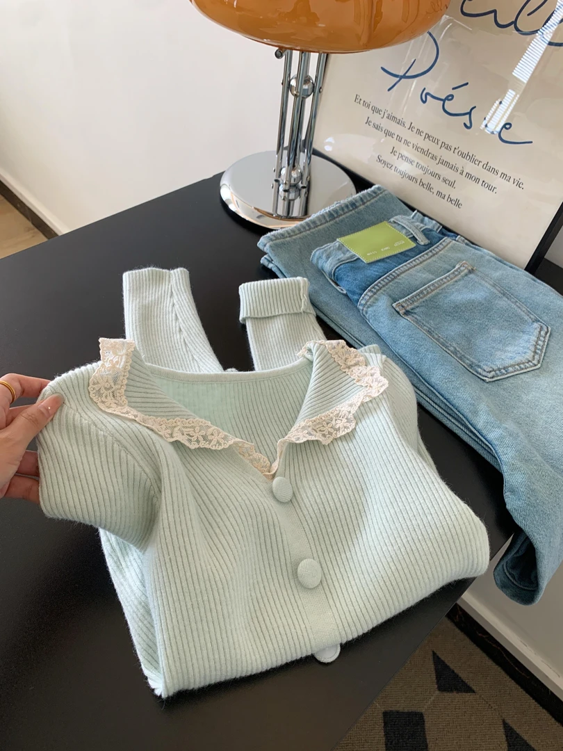 韩系甜美蕾丝花边拼接翻领针织衫女秋冬新款设计感内搭打底衫上衣
