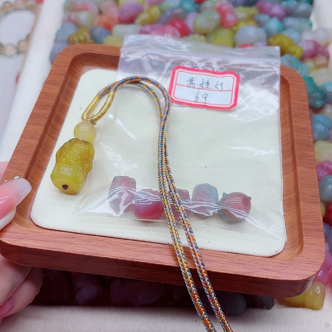 未镶嵌手链玛瑙/玉髓盐源69