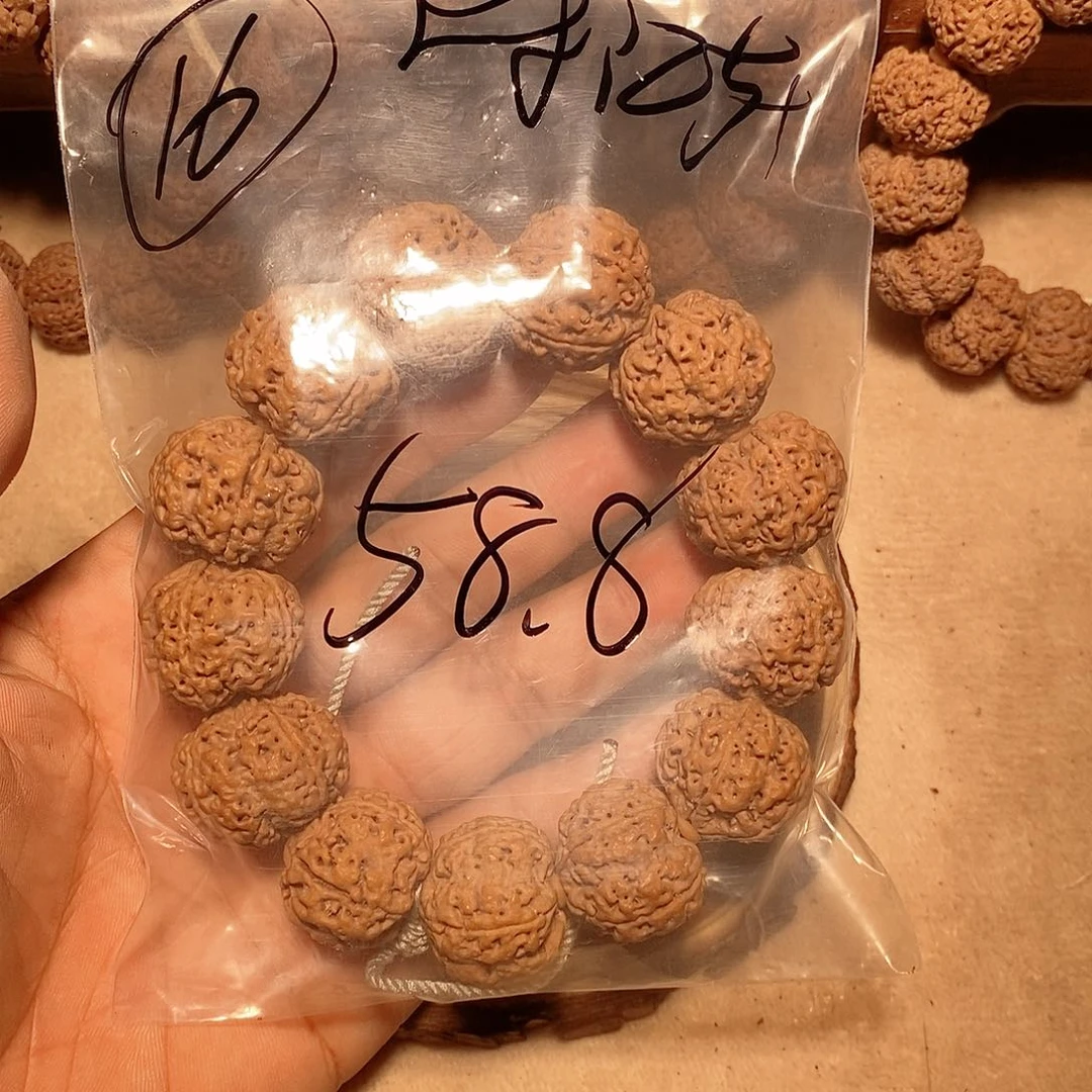 手串金刚菩提16。