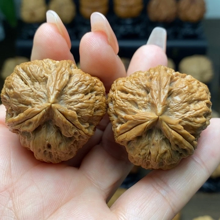 吊坠文玩核桃古玉三棱