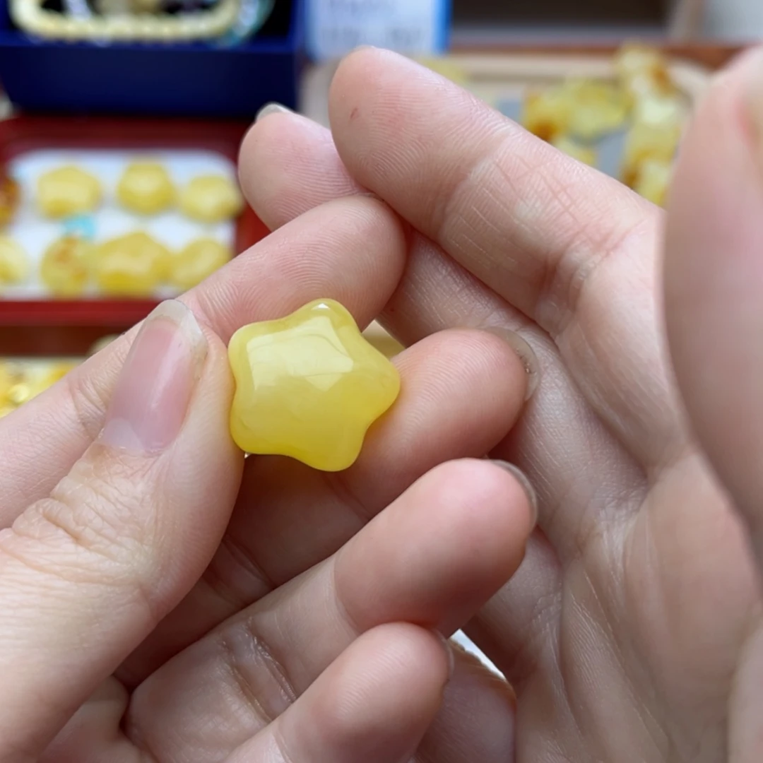 【闪购商品】蜜蜡裸石未镶嵌配饰