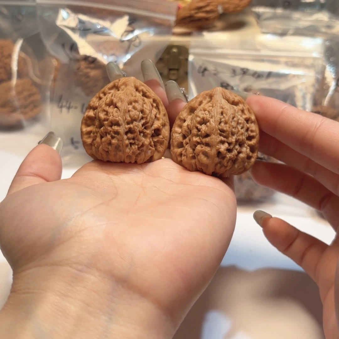 ࿊***࿊文玩核桃吊坠15号链接