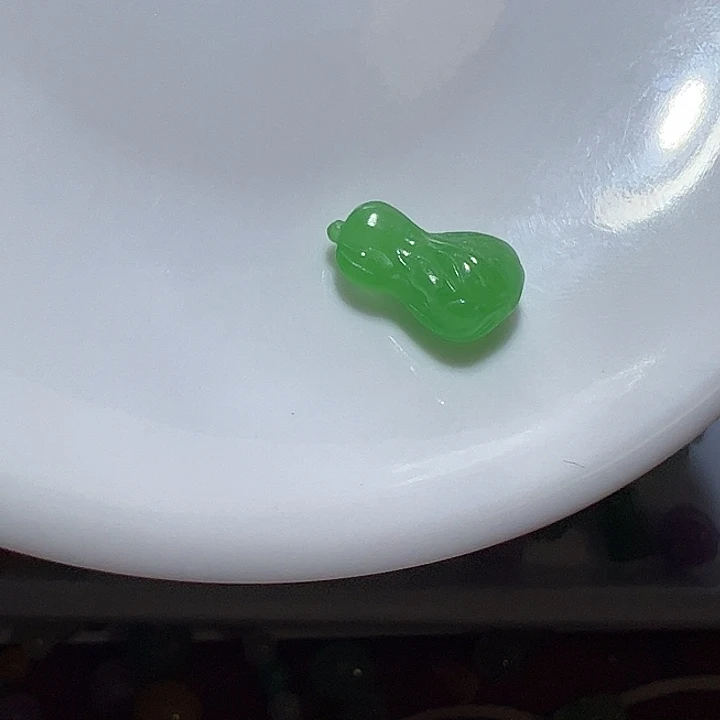 翡翠未镶嵌颈饰无镶嵌021