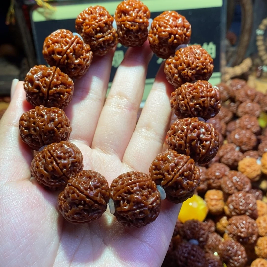 手串金刚菩提226肉玉华