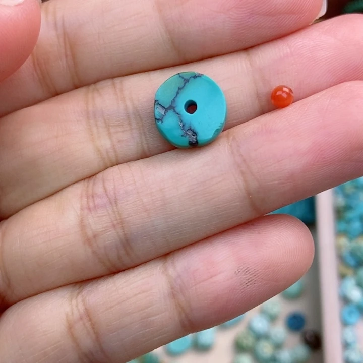 南红玛瑙未镶嵌珠宝奇石