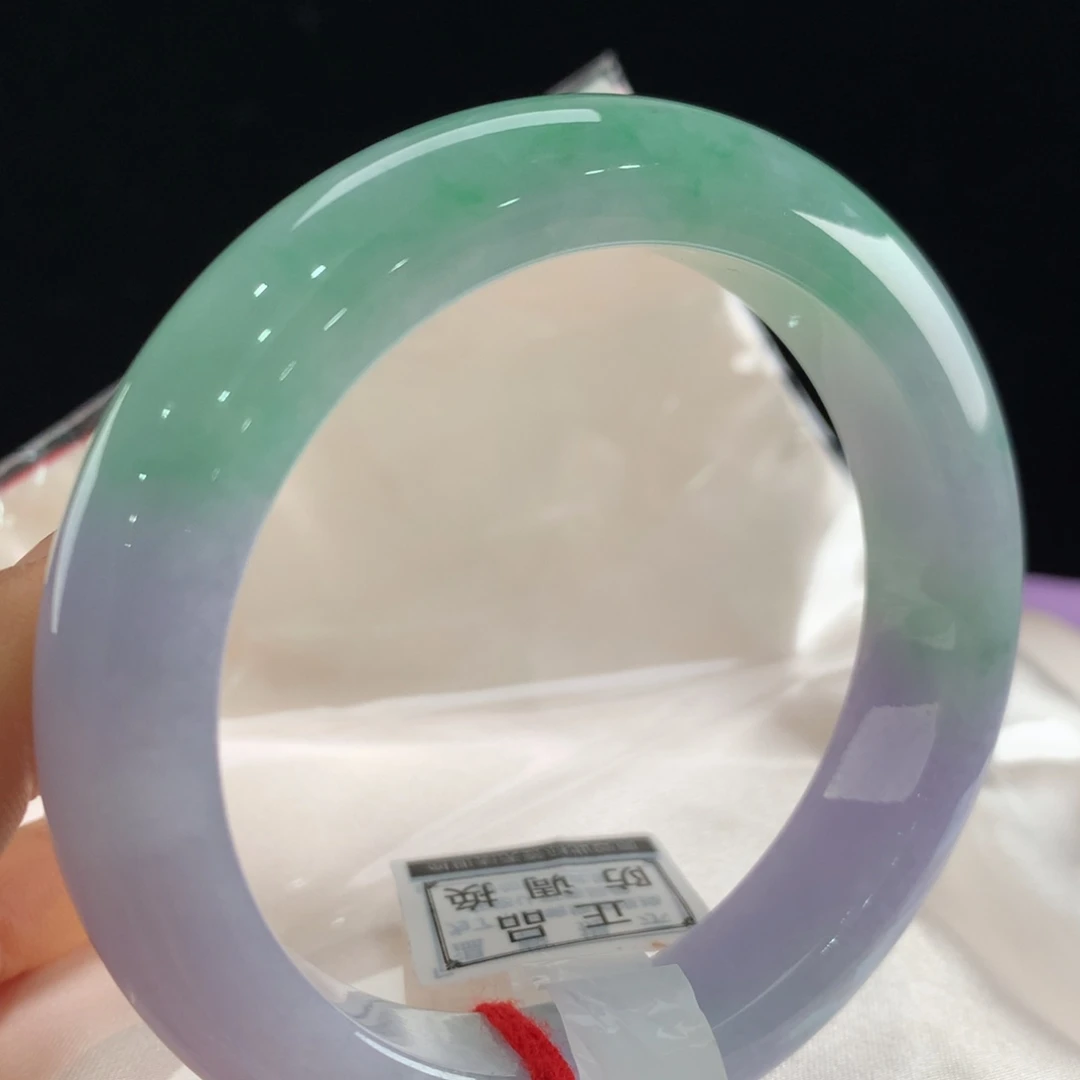 翡翠手镯未镶嵌微瑕0341