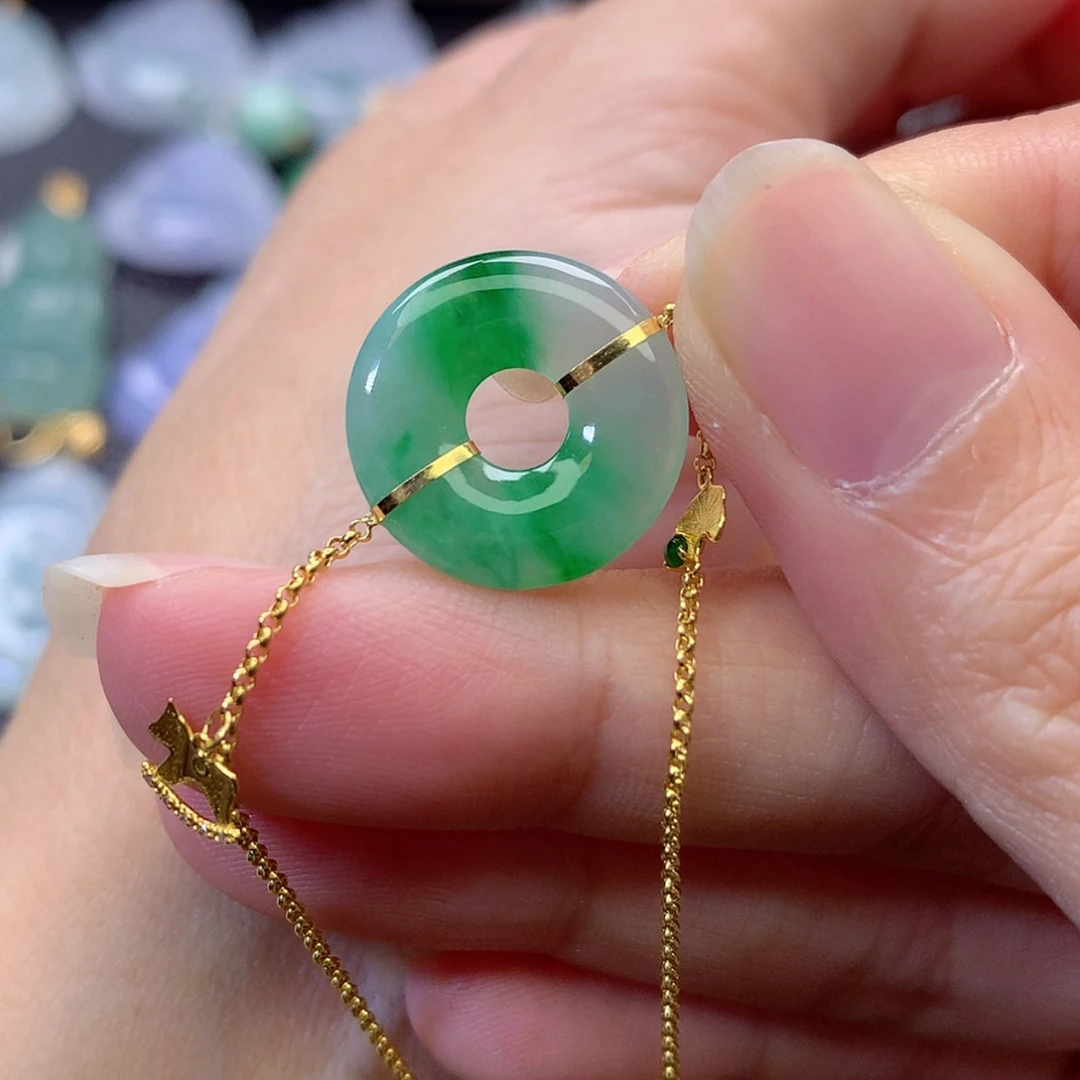 【闪购商品】吊坠(赠链)18K金镶嵌翡翠