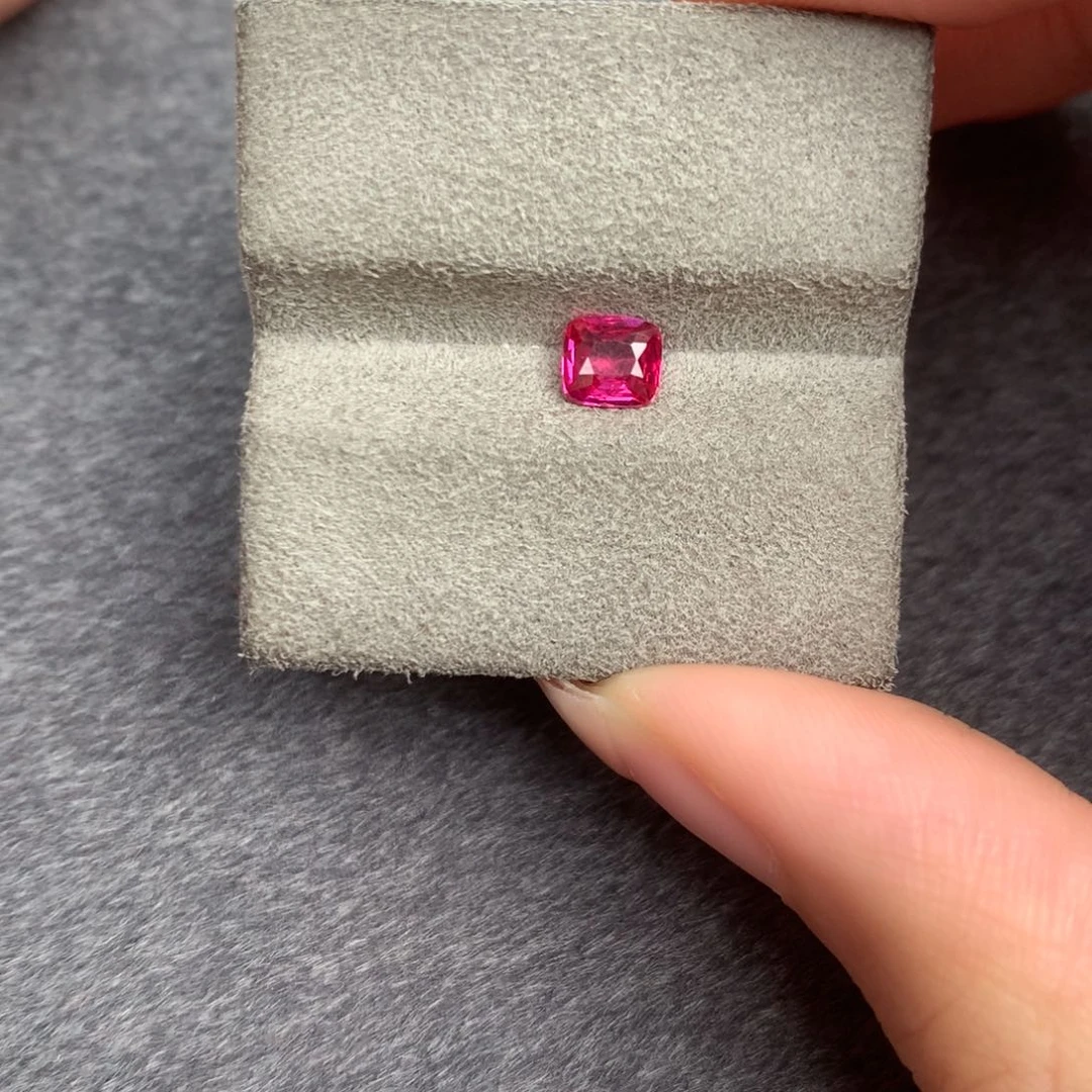 裸石蓝宝石0.46ct无烧蓝宝石