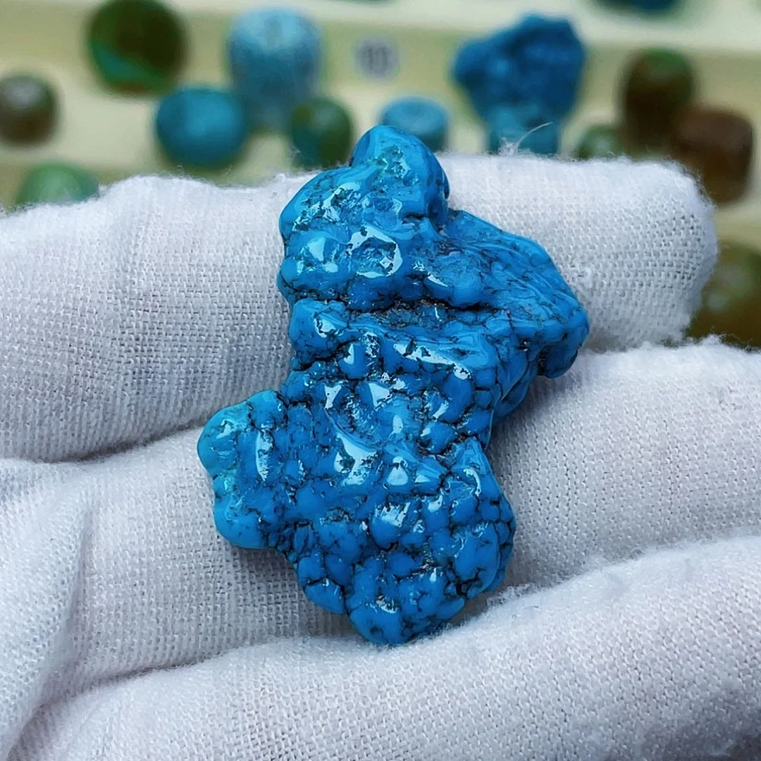 绿松石颈饰未镶嵌追****千