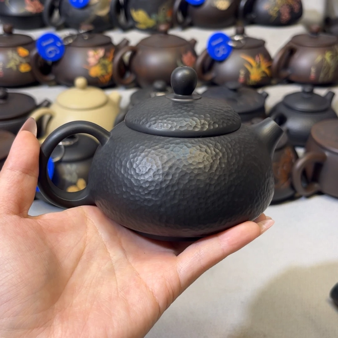 【闪购商品】红泥 锤纹壶 容量 210c c