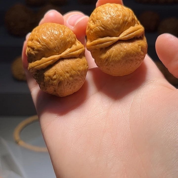 K***a文玩核桃把件金丹元宝473