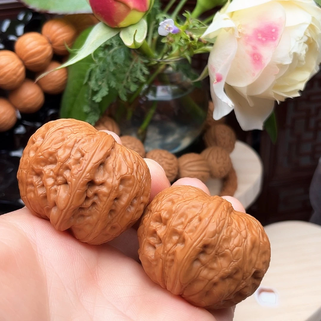 文玩核桃把件元宝