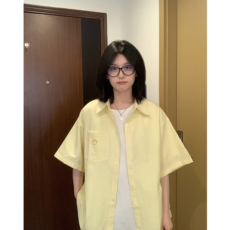 【现货】2025夏季爆款潮牌竖条纹衬衫短袖笑脸男刺绣宽松情侣衬衣女