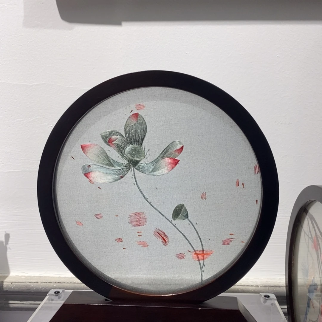 刺绣纯手工苏绣—荷花