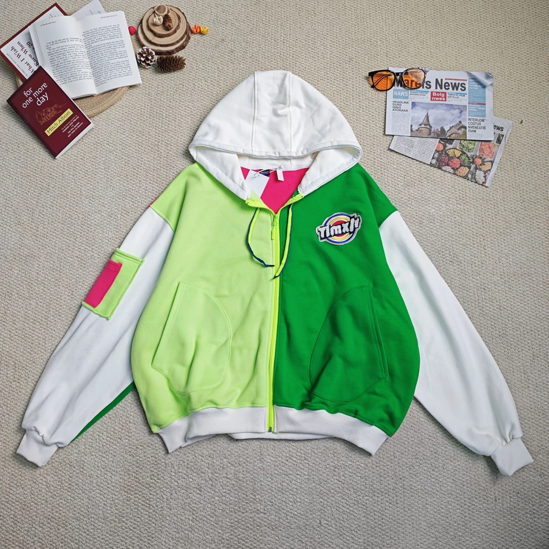 2025早春新款做旧卡通印花拼色连帽厚外套9231