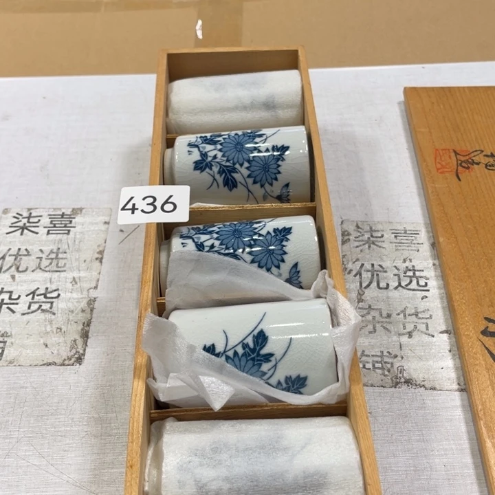 盖碗瓷器制作工艺精湛