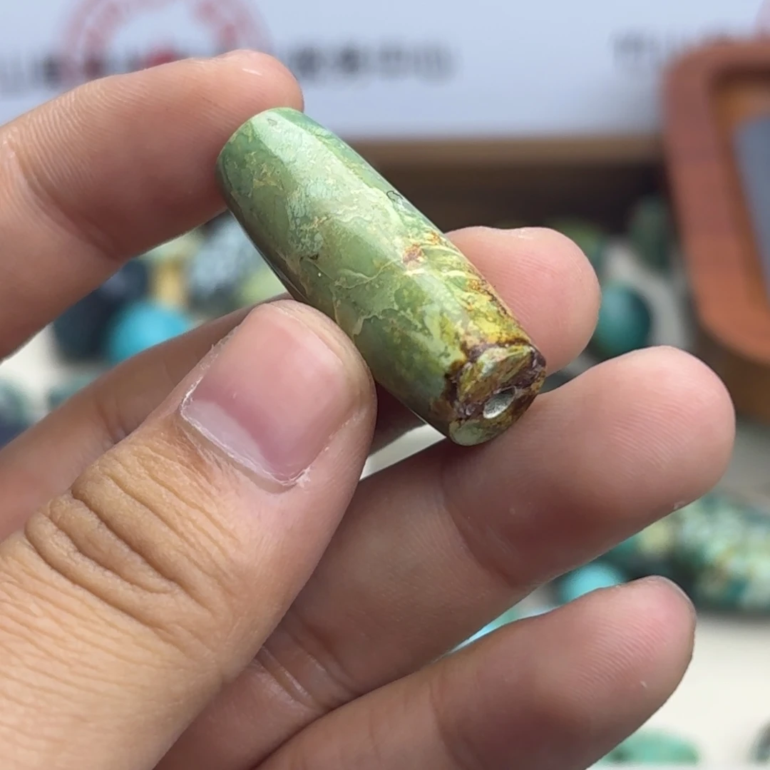 南红玛瑙未镶嵌绿松石