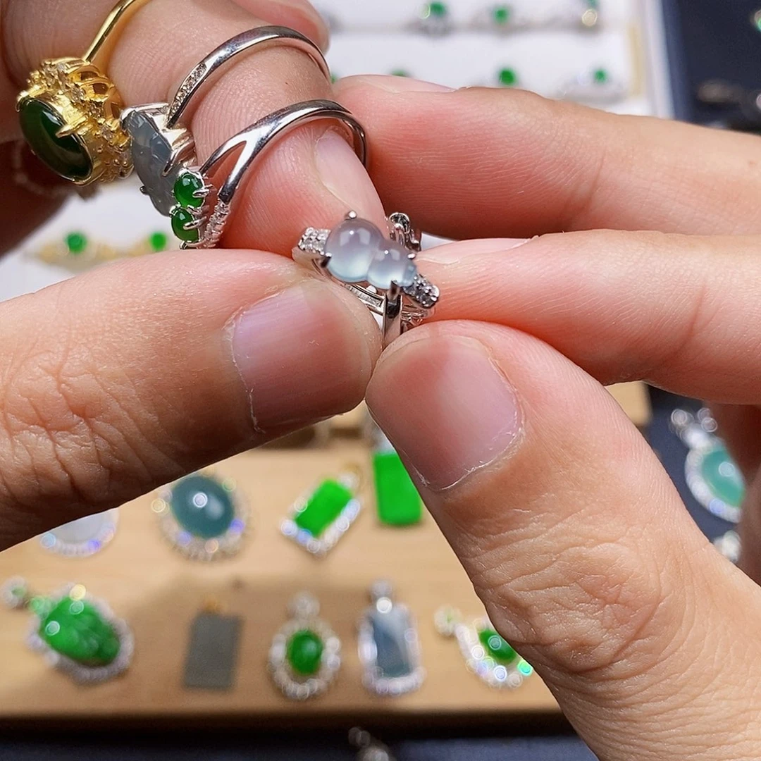 银S925镶嵌翡翠耳饰w w