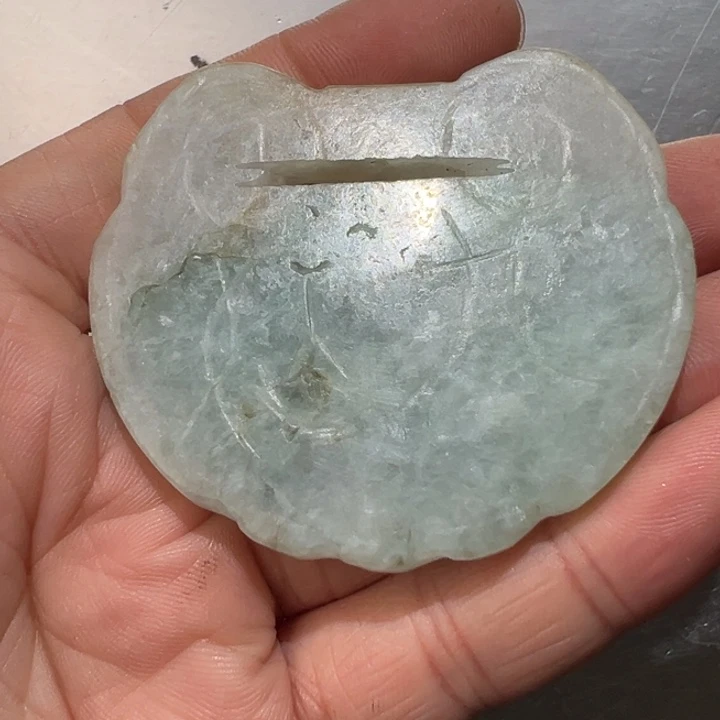 翡翠颈饰未镶嵌吊坠