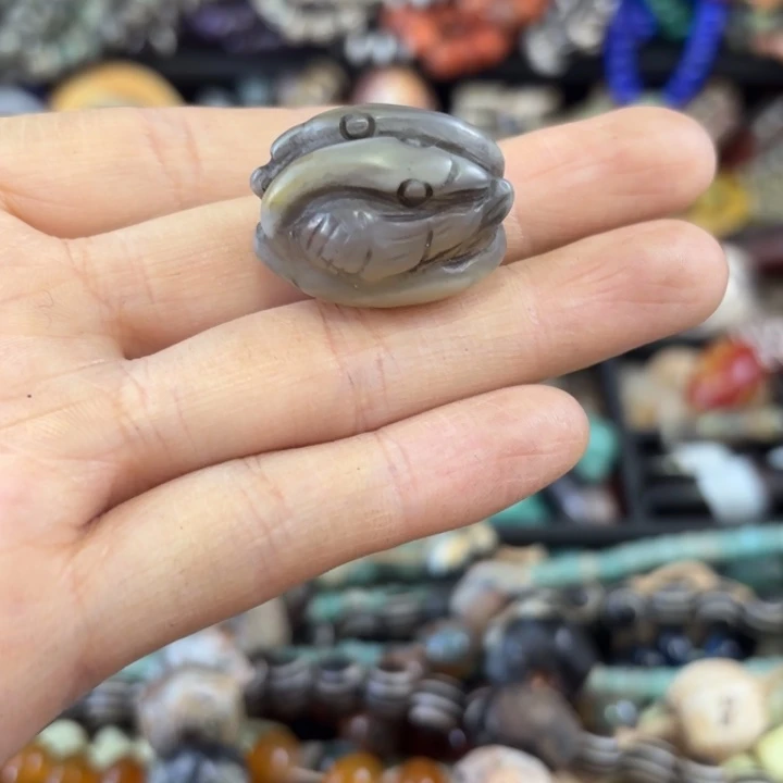 幸***发玛瑙/玉髓未镶嵌颈饰