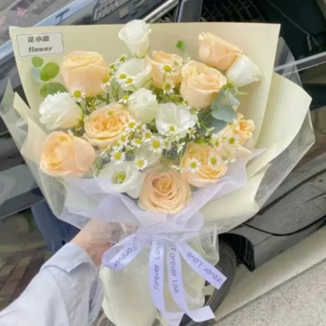 【清风耳畔】9朵香槟玫瑰混搭花束跨年夜礼物送女友生日送花上门