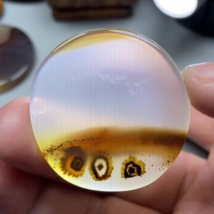 玛瑙/玉髓颈饰未镶嵌石***缘