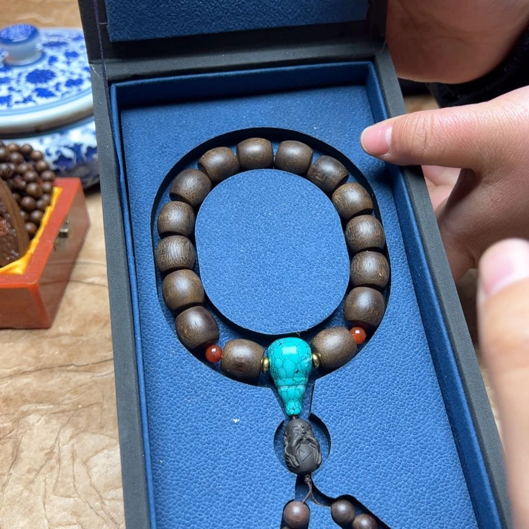 大叶紫檀（黑酸枝木类）