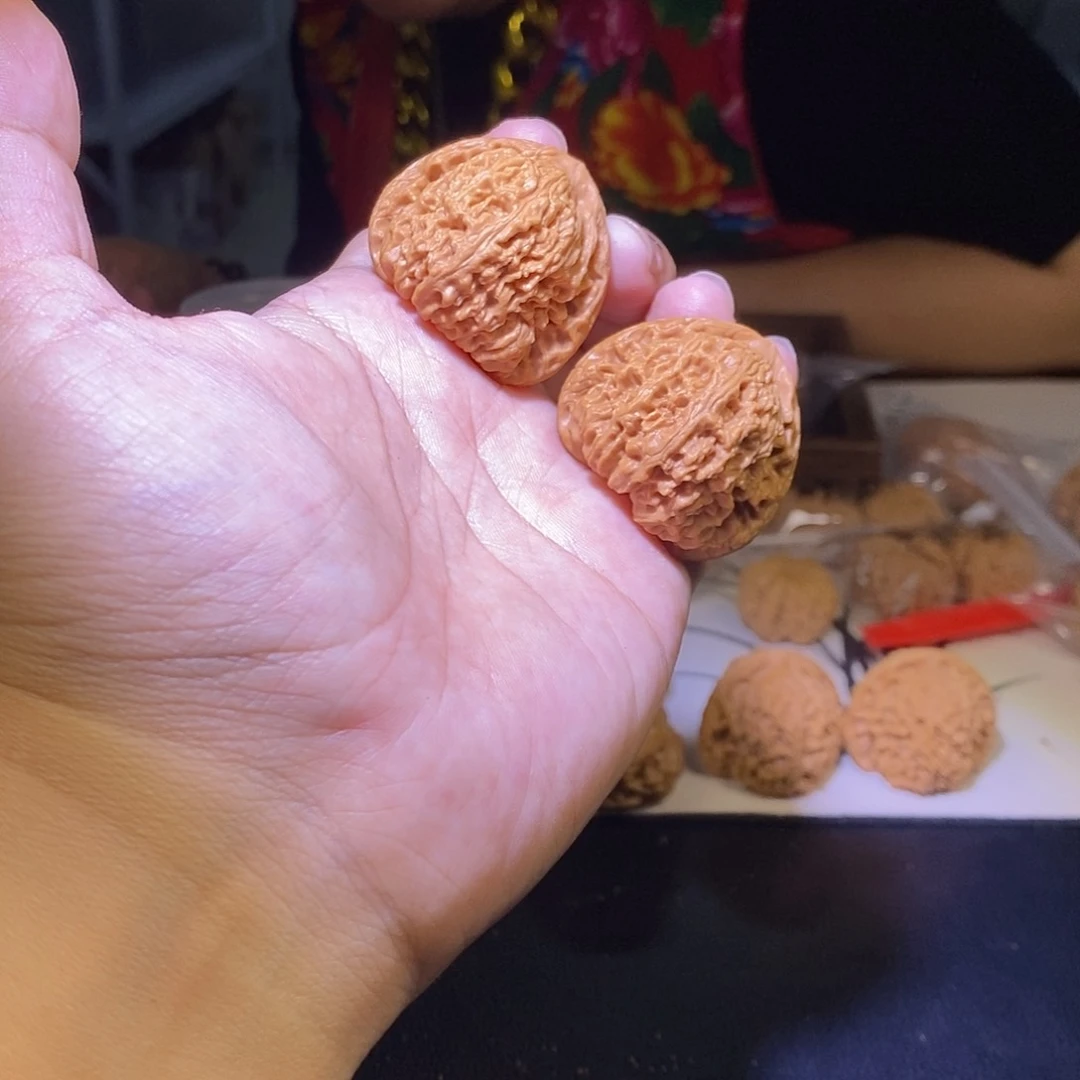 文玩核桃把件三角南疆11