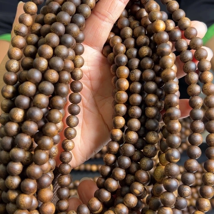 沉香手串白棋25克卡8多样性发1条