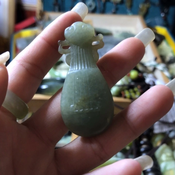 岫玉未镶嵌岫玉挂件