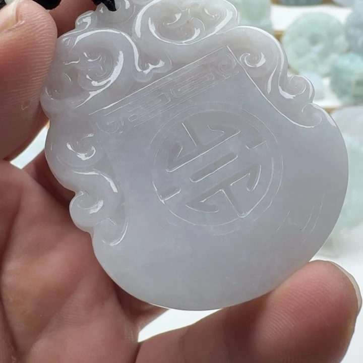 翡翠未镶嵌颈饰天然缅甸A货翡翠